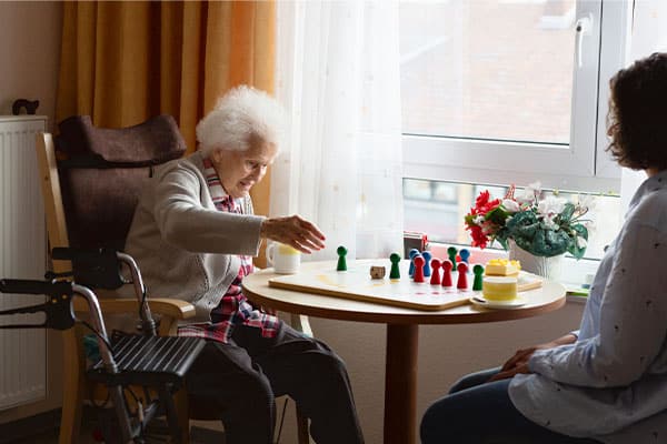 Prestations de services d'accompagnement aux personnes agees a Perpignan